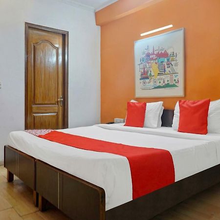Oyo Flagship 592 Hauz Khas Village Нью-Делі Екстер'єр фото