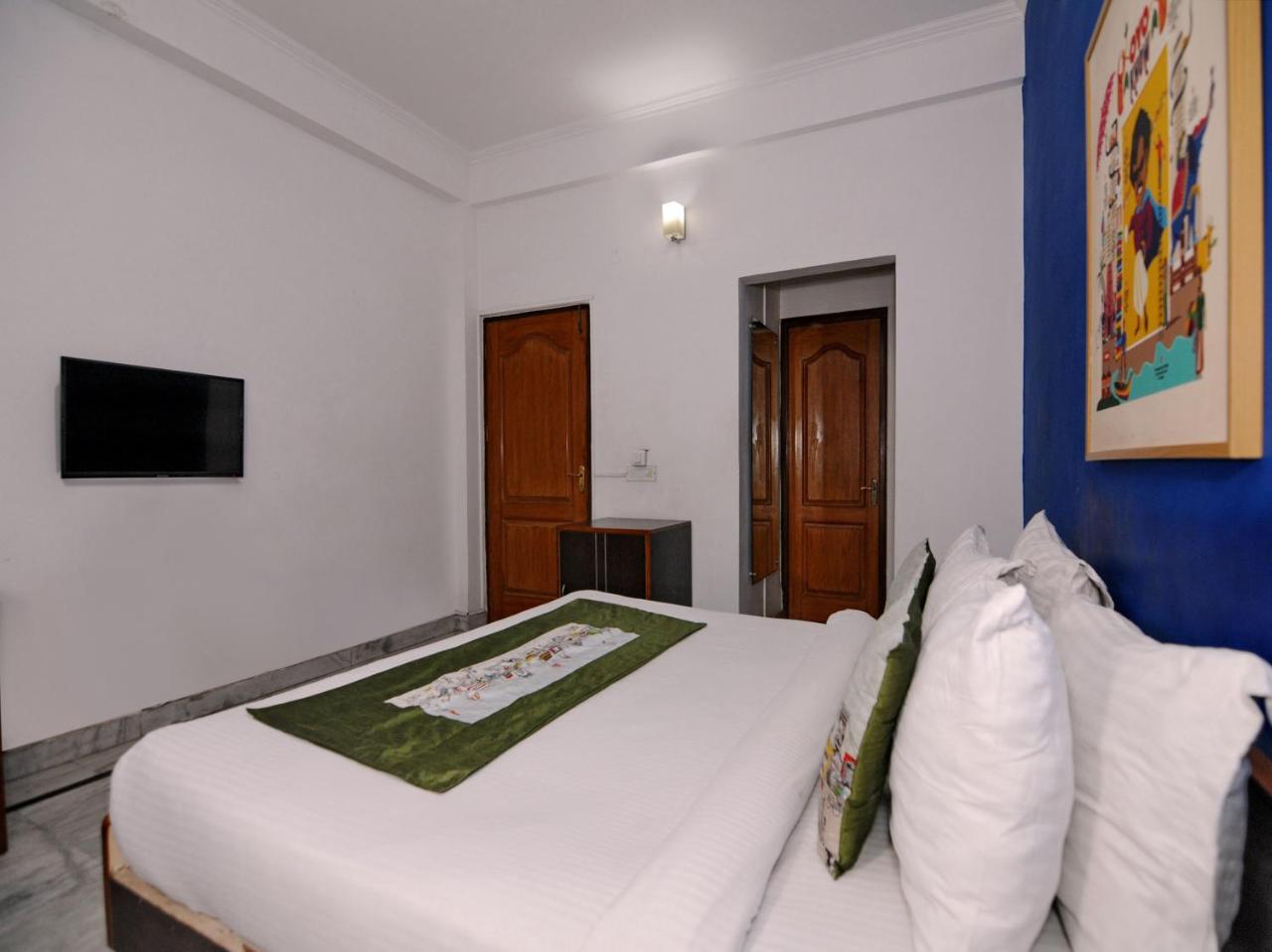 Oyo Flagship 592 Hauz Khas Village Нью-Делі Екстер'єр фото